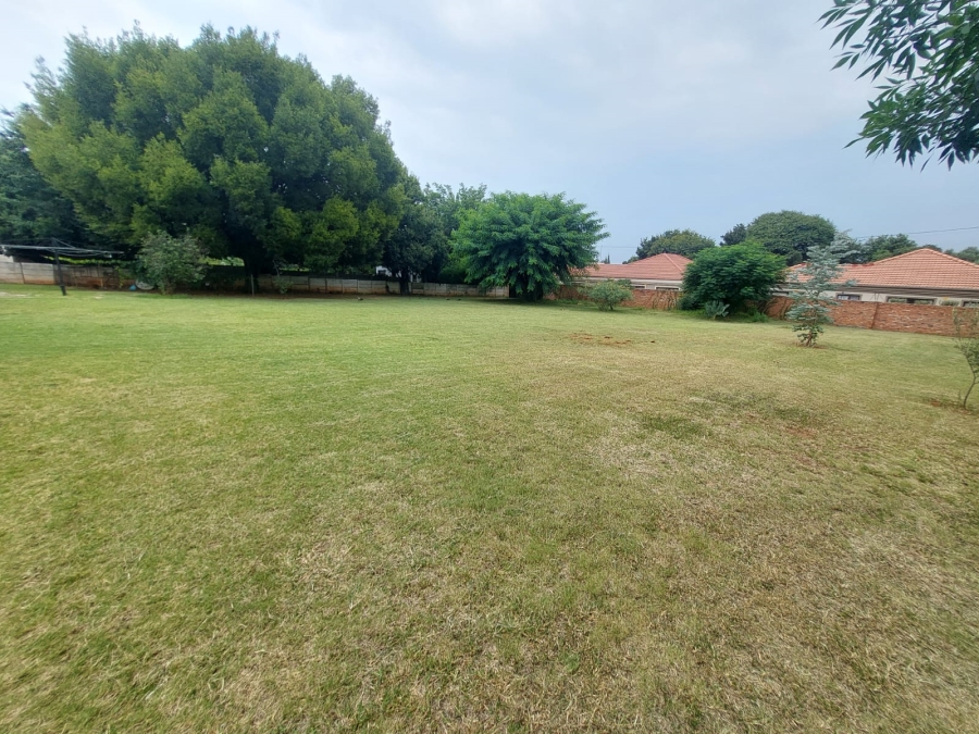 Commercial Property for Sale in Wilkoppies North West